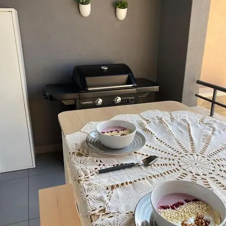 Ebli Seaview Пула