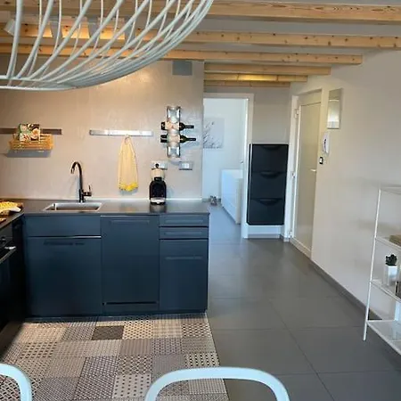 Апартаменти Ebli Seaview