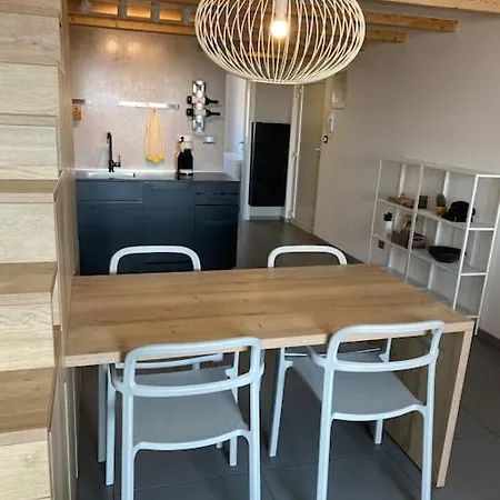 Ebli Seaview Apartament