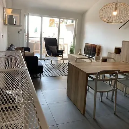 Ebli Seaview * Póla